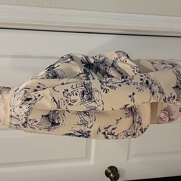 NWOT ELLANDEMM Perisienne Sweatshirt - Picture 8 of 16